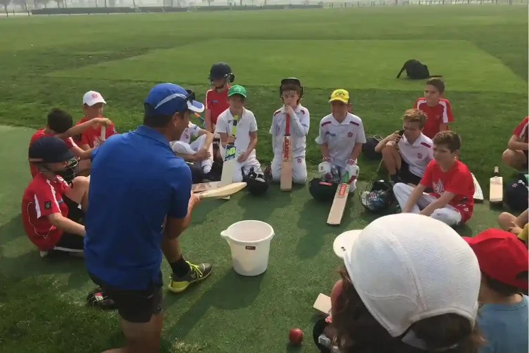 Kids cricket coaching legend Simon Helmot teaching batting mindset